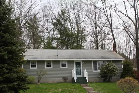 59 Mountain Rd, Biddeford, ME 04005 photo 1