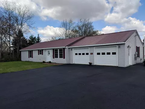 514 W River Rd, Augusta, ME 04330 photo 1
