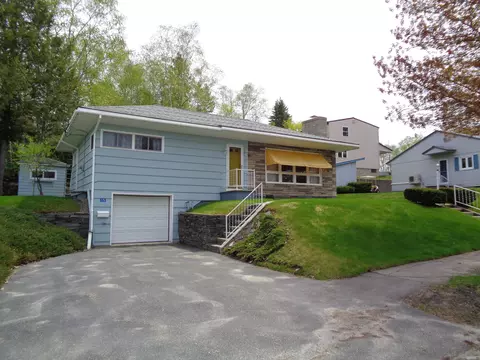15 Orchard St, Millinocket, ME 04462 photo 1