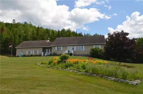 50 Wonderview Dr, Mapleton, ME 04757 photo 1