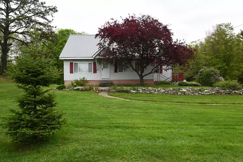 1087 Main St, Jay, ME 04239 photo 1