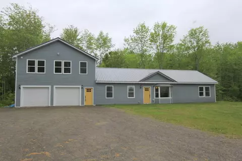 58 Newcomb Ln, Levant, ME 04456 photo 1