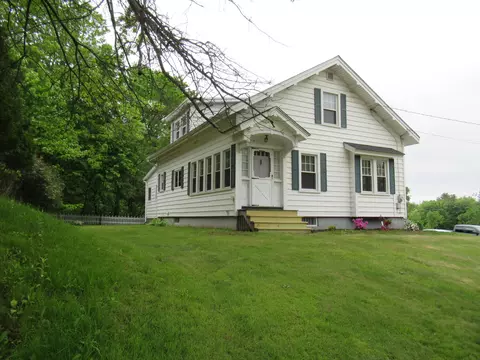 343 Riverside Dr, Augusta, ME 04330 photo 1