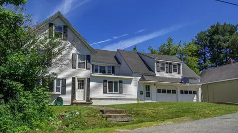 2 Goddard St, Bath, ME 04530 photo 1
