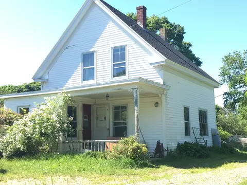 68 E Main St, Vinalhaven, ME 04863 photo 1