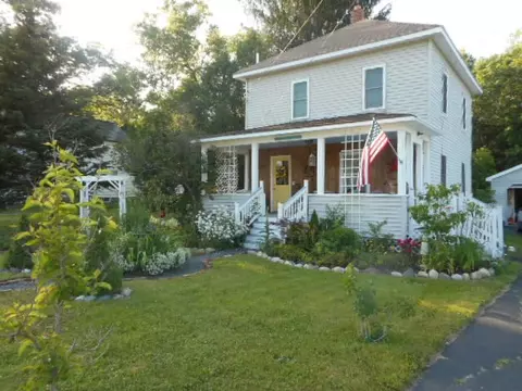 27 Lagrange Rd, Howland, ME 04448 photo 1
