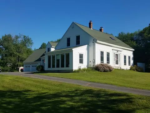 3232 Middle Rd, Sidney, ME 04330 photo 1