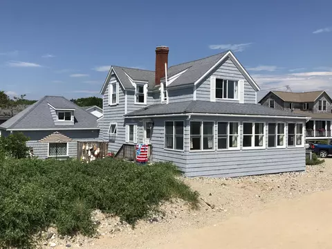 38 Surf St, Saco, ME 04072 photo 1
