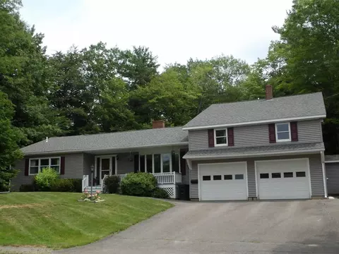 7 Cushnoc Cir, Augusta, ME 04330 photo 1