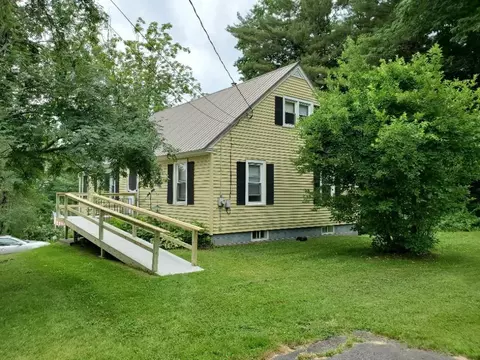 4 Western Ave, Jay, ME 04239 photo 1