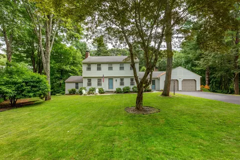 10 Constitution Rd, Kennebunk, ME 04043 photo 1