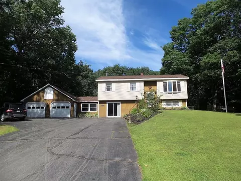 132 Hanscom Rd, Benton, ME 04901 photo 1