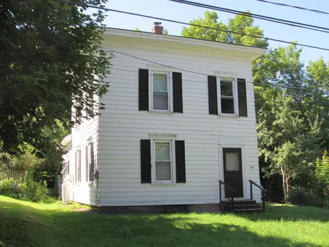 49 Maple St, Dexter, ME 04930 photo 1