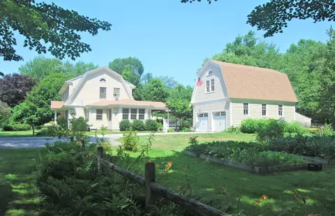 372 Ferry Rd, Saco, ME 04072 photo 1
