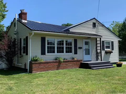 154 Chamberlain St, Brewer, ME 04412 photo 1