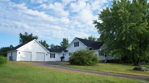 734 Bog Rd, Hermon, ME 04401 photo 1