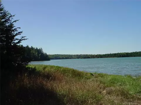 9 Lakeview Rd, Danforth, ME 04424 photo 1