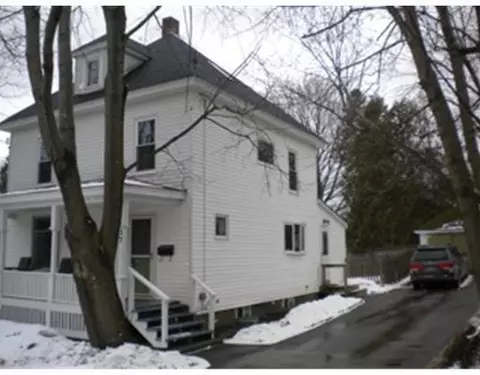 17 Middle St, Orono, ME 04473 photo 1