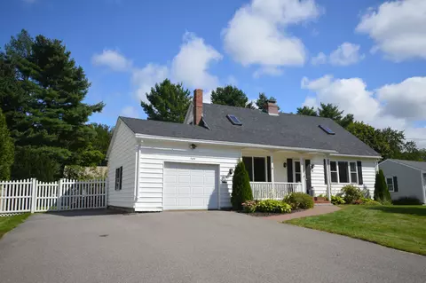 80 Longmeadow Dr, Brewer, ME 04412 photo 1