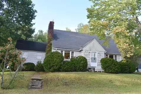 53 Winter St, Millinocket, ME 04462 photo 1