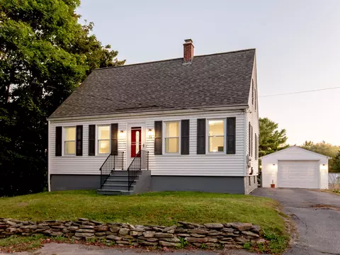 6 Walker St, Augusta, ME 04330 photo 1
