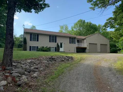 3312 Middle Rd, Sidney, ME 04330 photo 1
