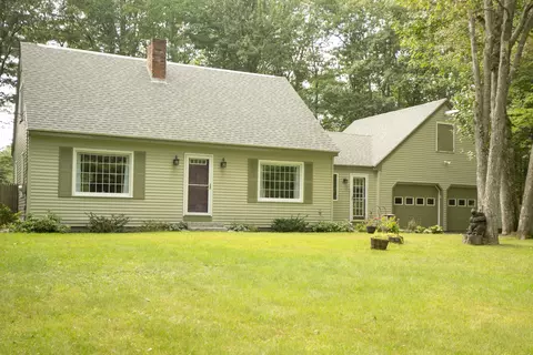 19 Thomas Ave, Topsham, ME 04086 photo 1