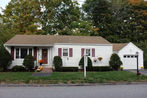 8 Hillside Ave, Biddeford, ME 04005 photo 1