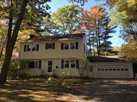 4 White St, Topsham, ME 04086 photo 1