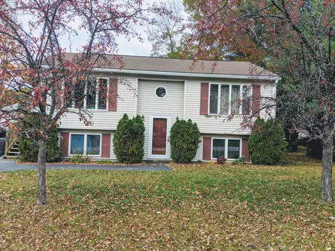 7 Chenault St, Lewiston, ME 04240 photo 1
