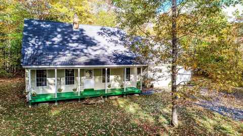 33 Spring Dr, Bowdoin, ME 04287 photo 1