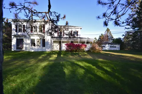 846 Point Rd, Hancock, ME 04640 photo 1