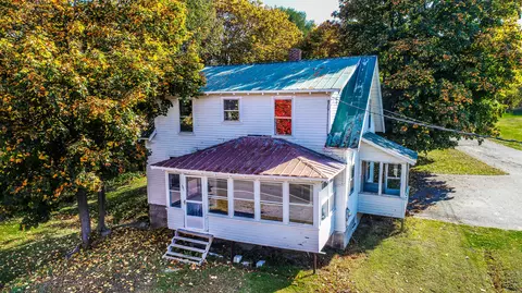 641 Riverside Dr, Augusta, ME 04330 photo 1