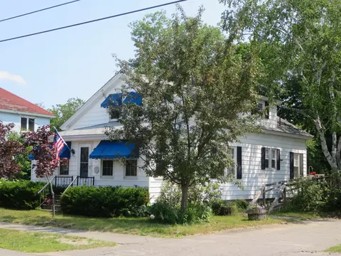 23 Eastland Ave, Millinocket, ME 04462 photo 1