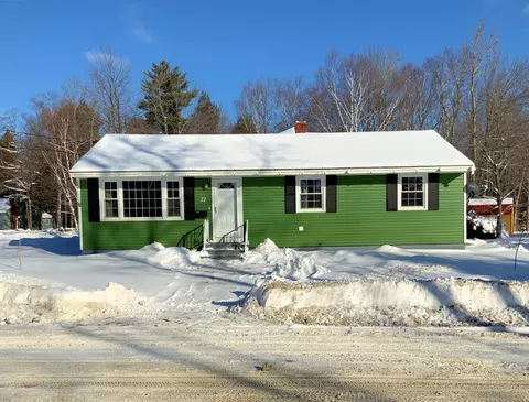 77 Massachusetts Ave, Millinocket, ME 04462 photo 1