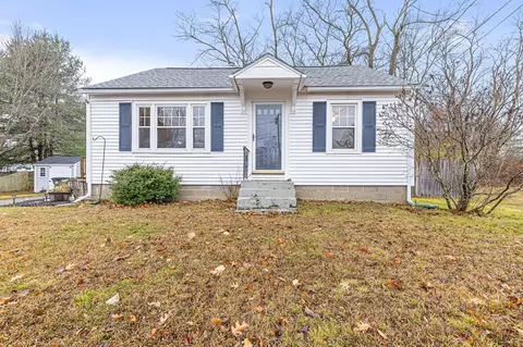 3 Rainbow Dr, Dover, NH 03820 photo 1
