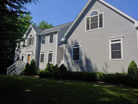 670 Eastern Ave, Brewer, ME 04412 photo 1