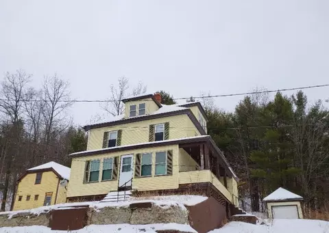 9 Pine St, Jay, ME 04239 photo 1