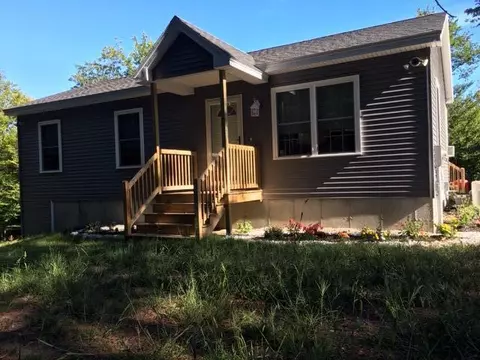 396 Elm St, Limerick, ME 04048 photo 1