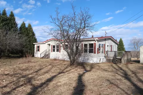 3575 Middle Rd, Sidney, ME 04330 photo 1