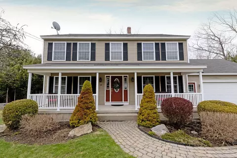 24 Parkside Dr, Biddeford, ME 04005 photo 1