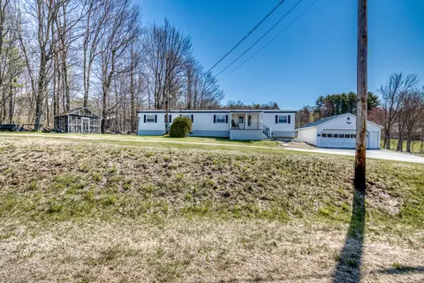 472 Middle Rd, Sabattus, ME 04280 photo 1