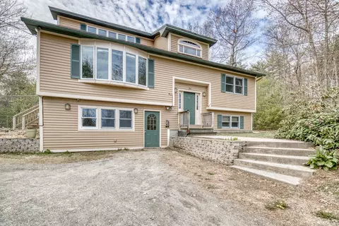 54 Birch Cir, Sidney, ME 04330 photo 1