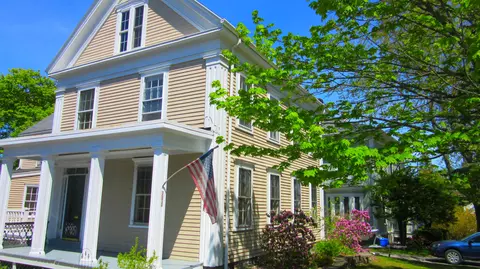 704 High St, Bath, ME 04530 photo 1