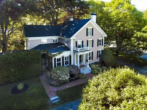 98 Winthrop St, Augusta, ME 04330 photo 1