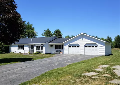 388 E Benton Rd, Benton, ME 04901 photo 1