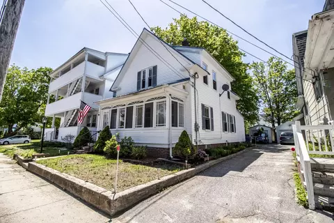 20 Pine St, Springvale, ME 04083 photo 1