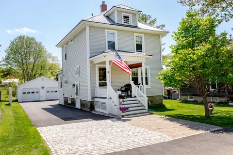 12 Park St, Bath, ME 04530 photo 1