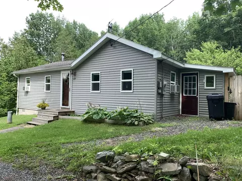 877 W West River Rd, Augusta, ME 04330 photo 1