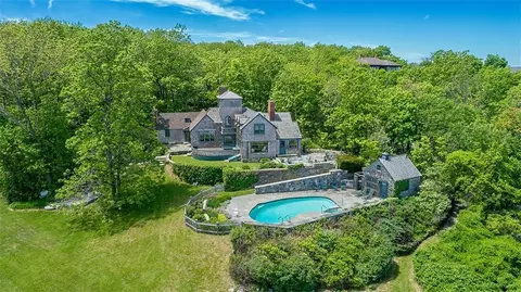 66 Pulpit Rock Ln, Ogunquit, ME 03907 photo 1